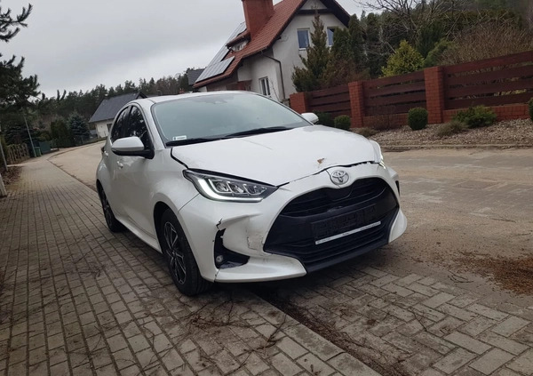 Toyota Yaris cena 46700 przebieg: 2500, rok produkcji 2021 z Olsztyn małe 56